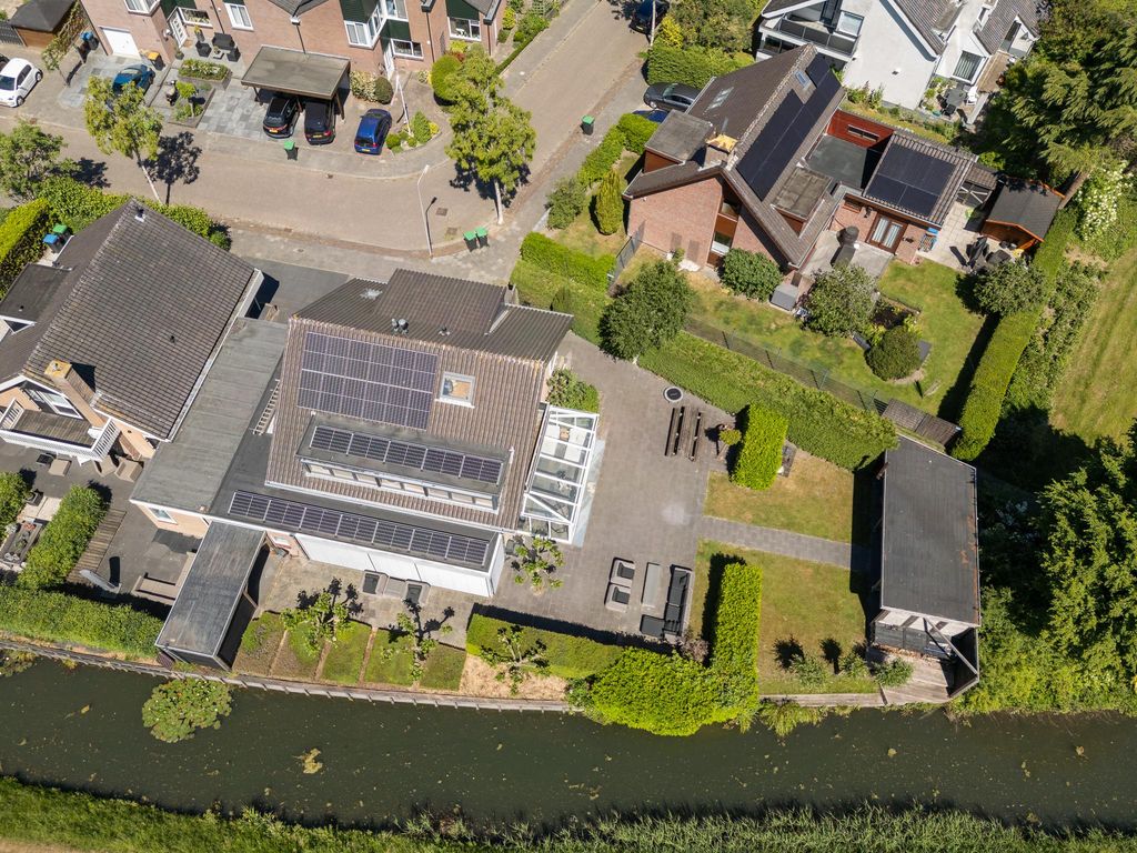 Pelikaan 99, RIDDERKERK