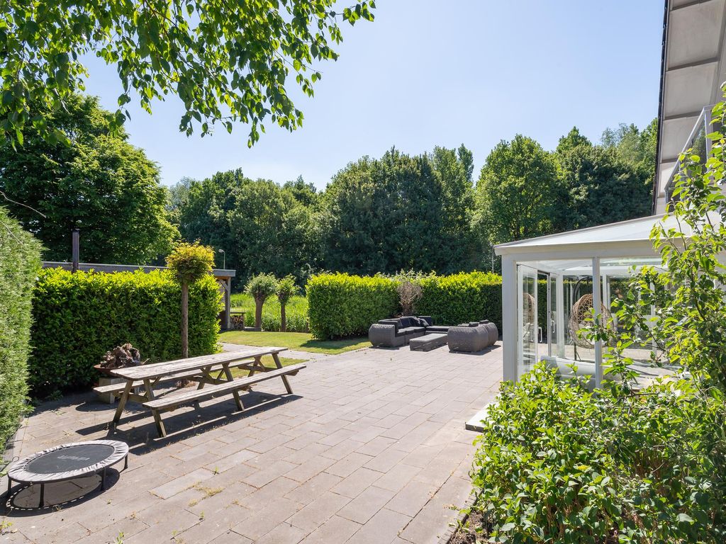 Pelikaan 99, RIDDERKERK