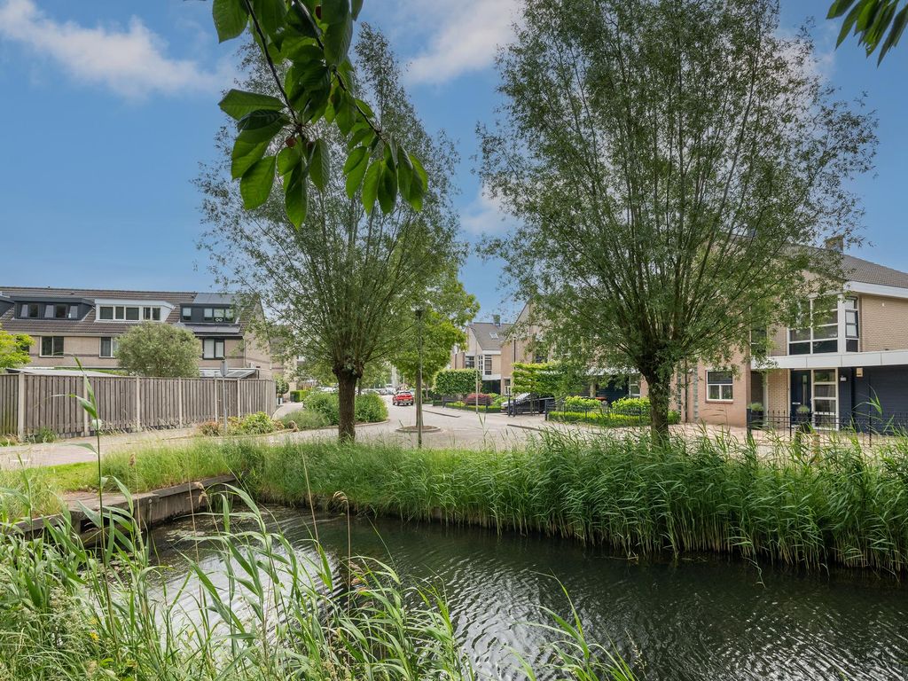 Clara Wichmannstraat 100, Ridderkerk