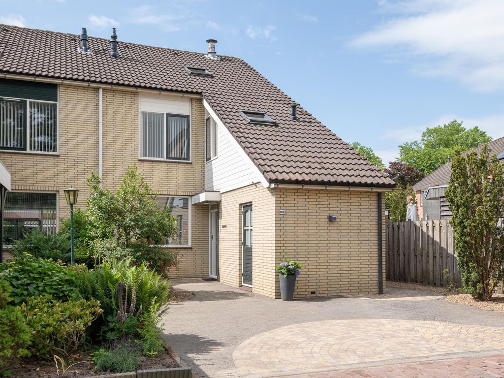 Fazant 142, Ridderkerk