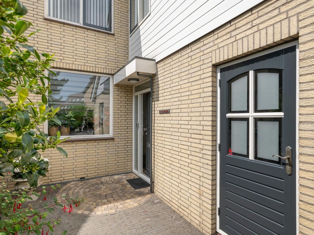 Fazant 142, Ridderkerk