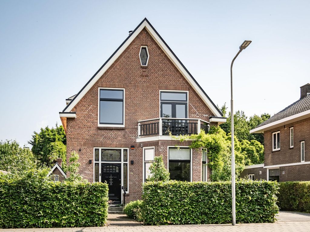 Lagendijk 111, Ridderkerk