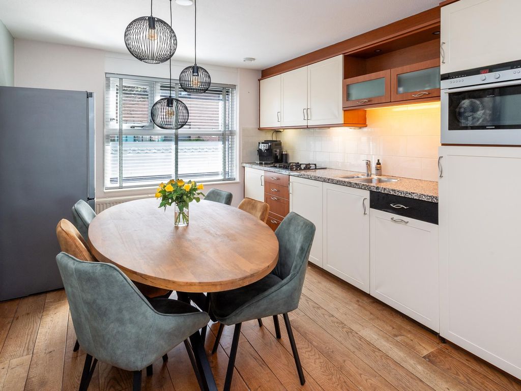Boterbloem 28, Hendrik-Ido-Ambacht