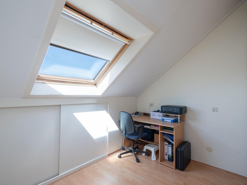 Boterbloem 28, Hendrik-Ido-Ambacht
