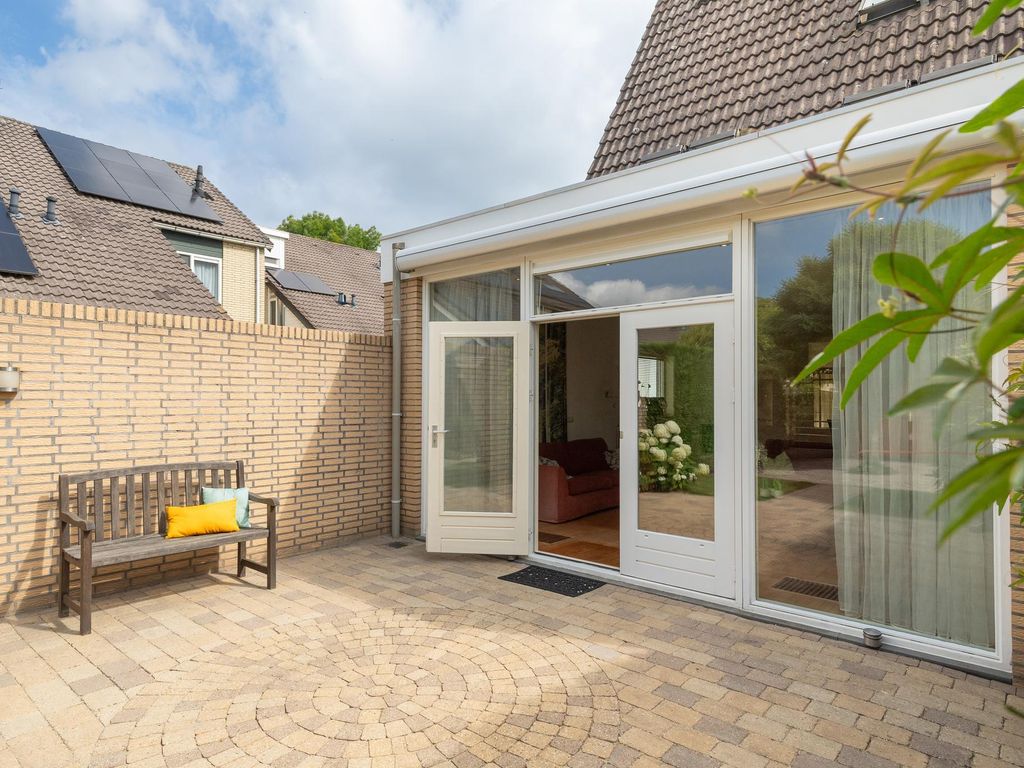 Fazant 163, Ridderkerk
