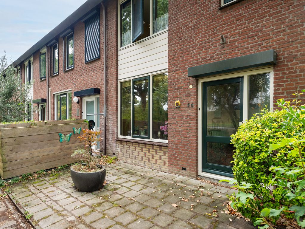 Korhoen 56, Ridderkerk