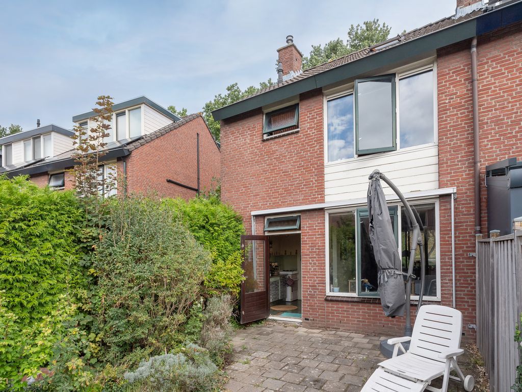 Korhoen 56, Ridderkerk
