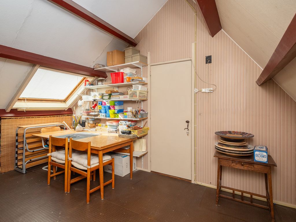 Koolmees 111, Ridderkerk