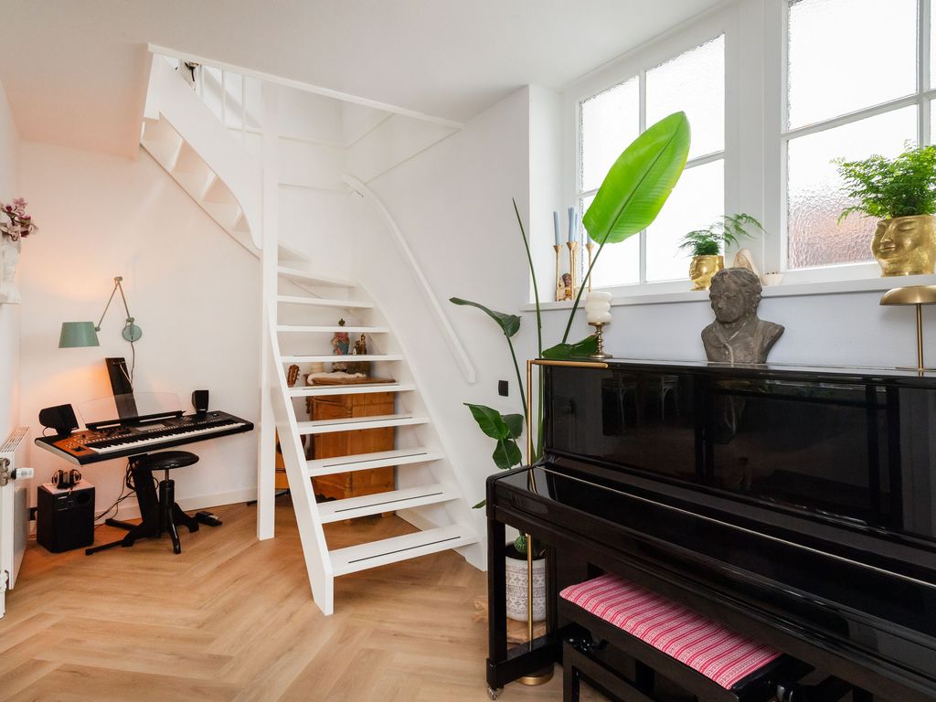 Rijksstraatweg 24, Ridderkerk