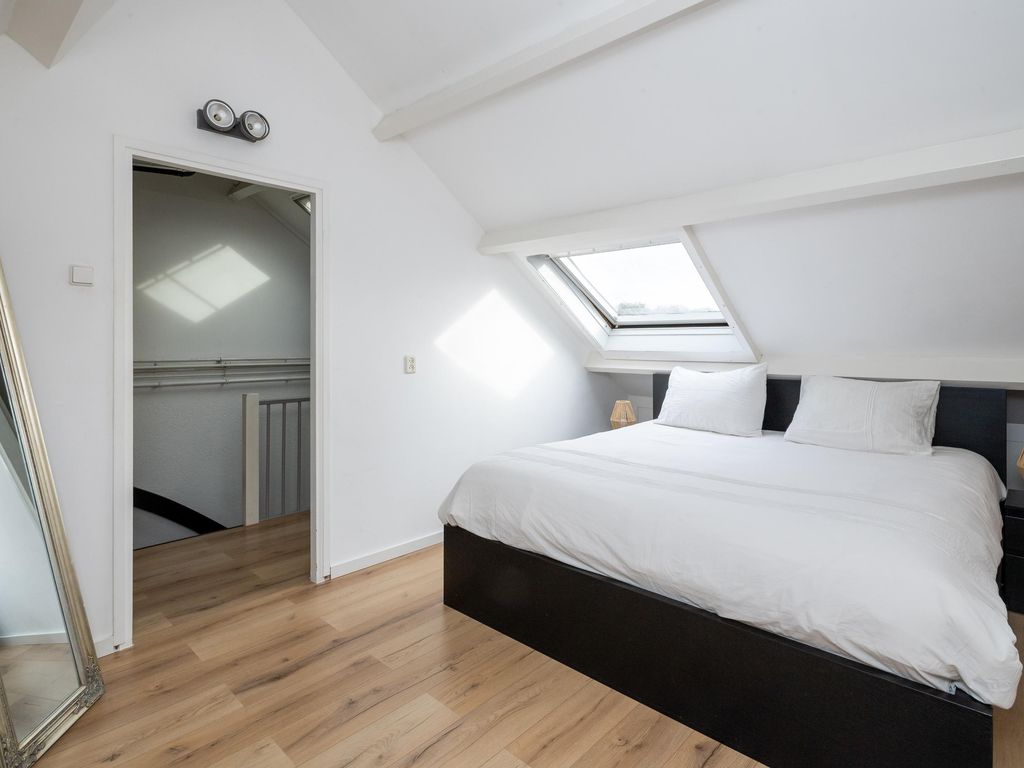 Koolmees 137, Ridderkerk