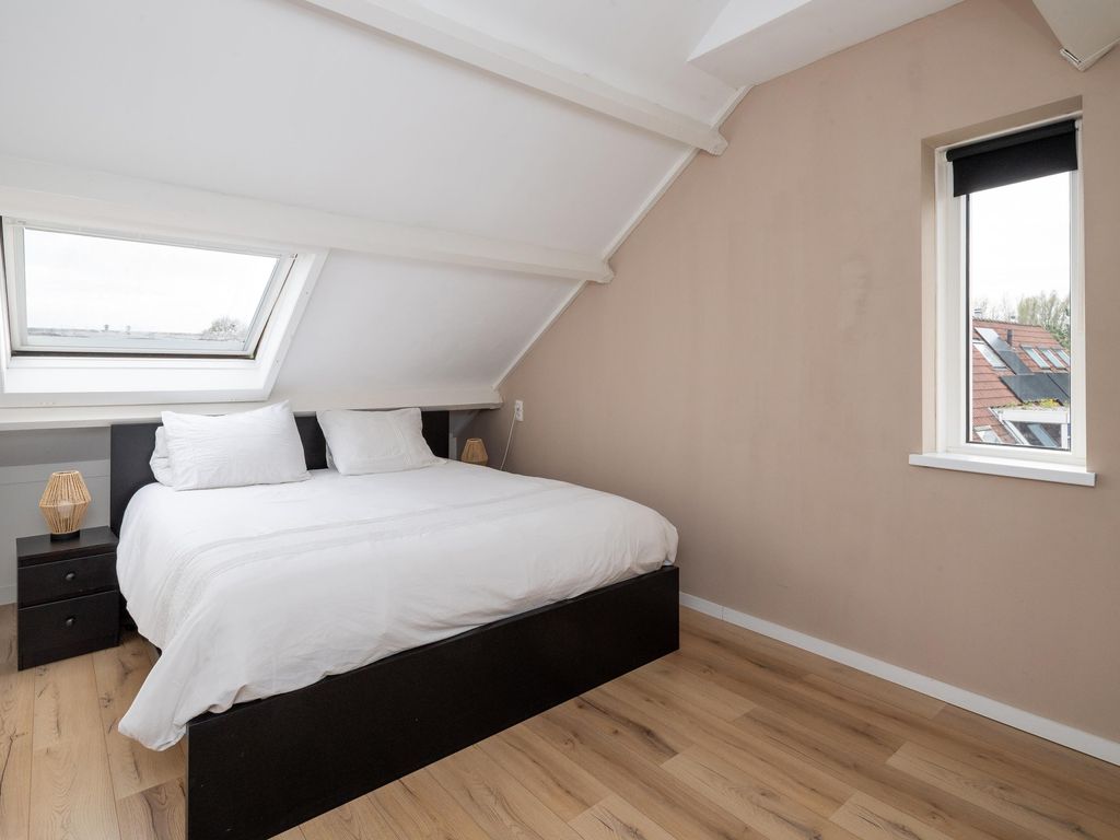 Koolmees 137, Ridderkerk