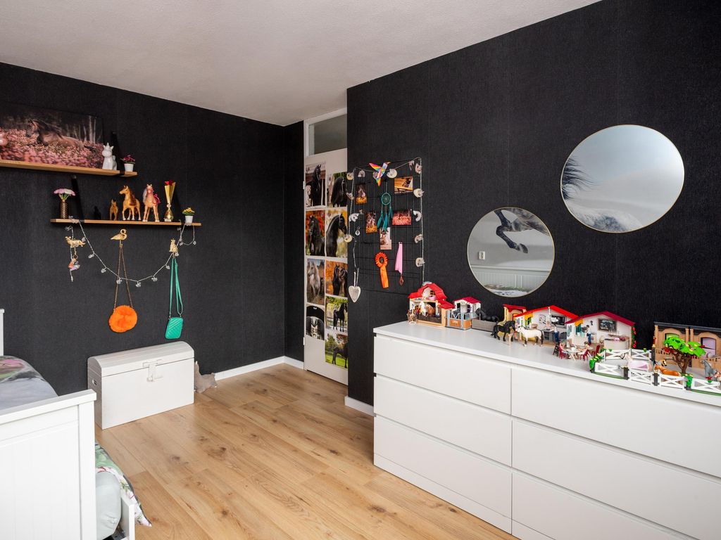 Koolmees 137, Ridderkerk