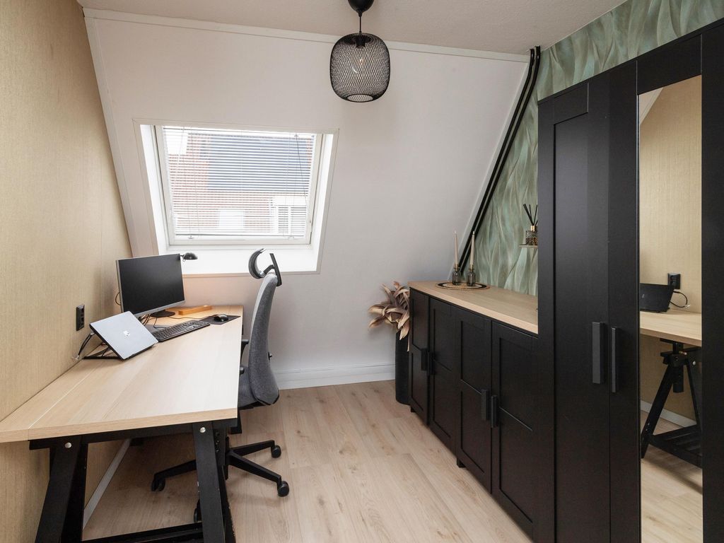 Koolmees 137, Ridderkerk