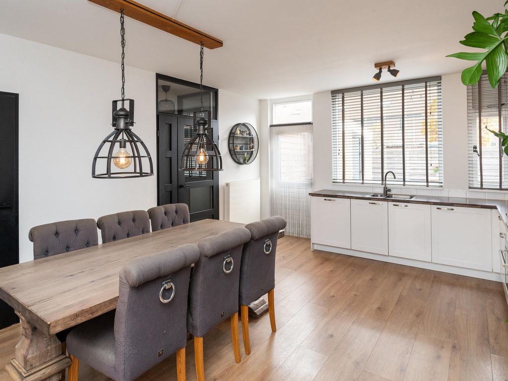 Koolmees 137, Ridderkerk