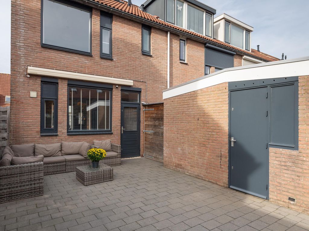 Koolmees 137, Ridderkerk