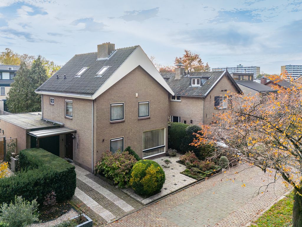 Eikendreef 5, Ridderkerk