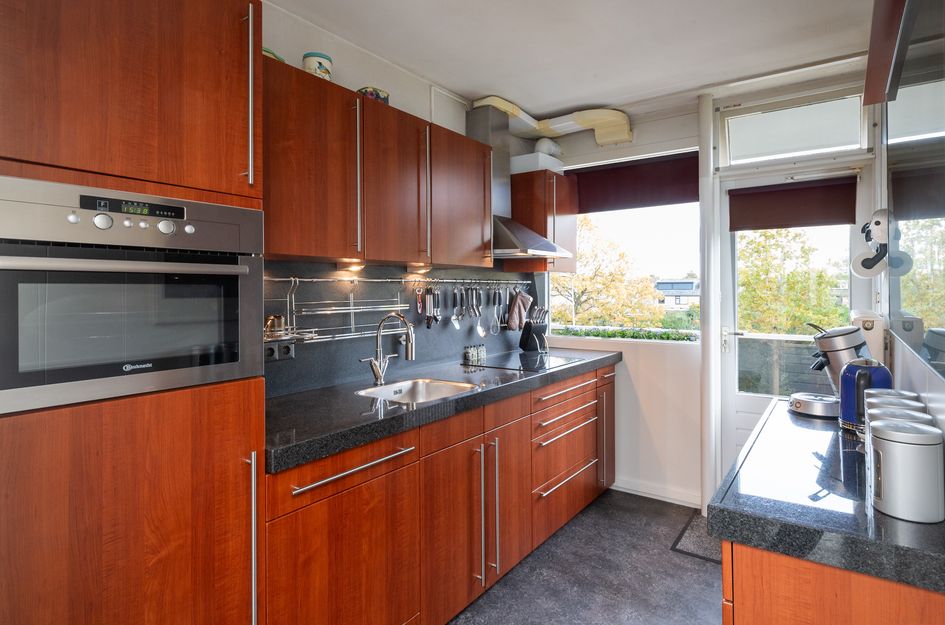 A.M. de Jongstraat 27