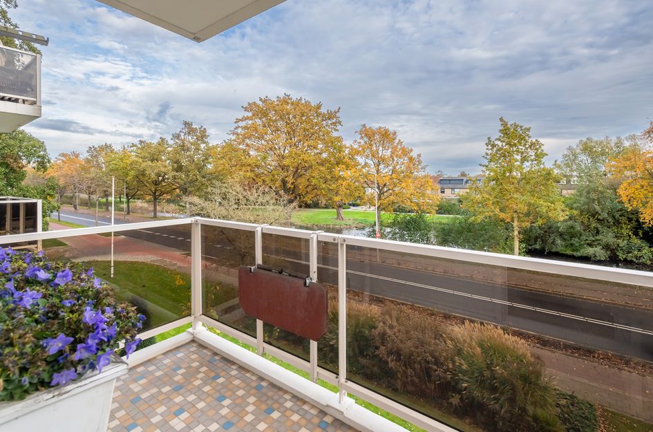 A.M. de Jongstraat 27