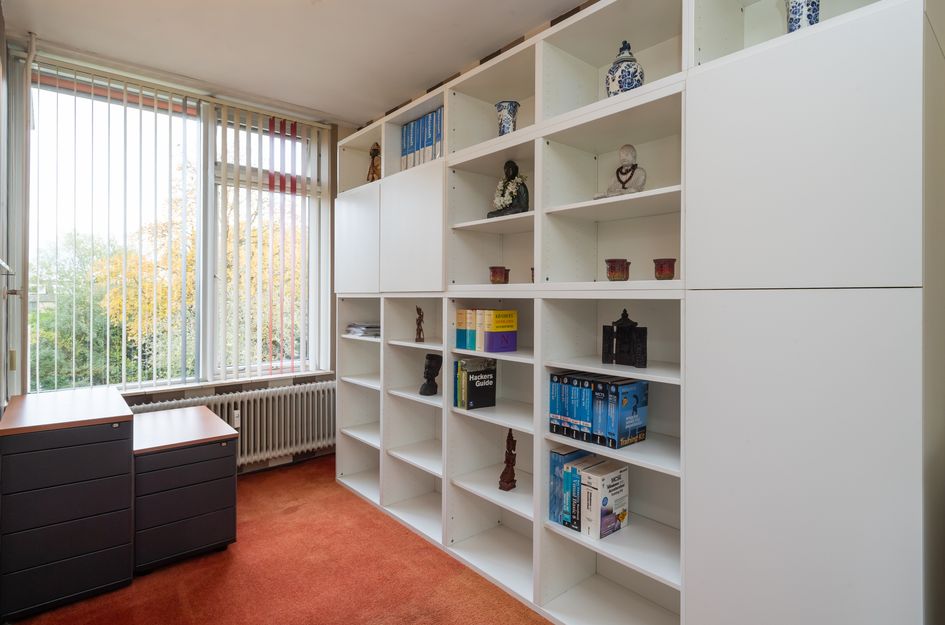 A.M. de Jongstraat 27