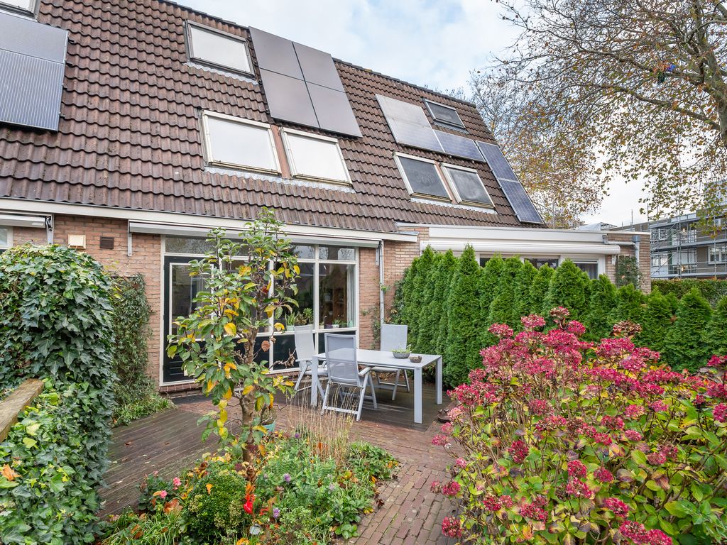 Rosmolen 180, RIDDERKERK