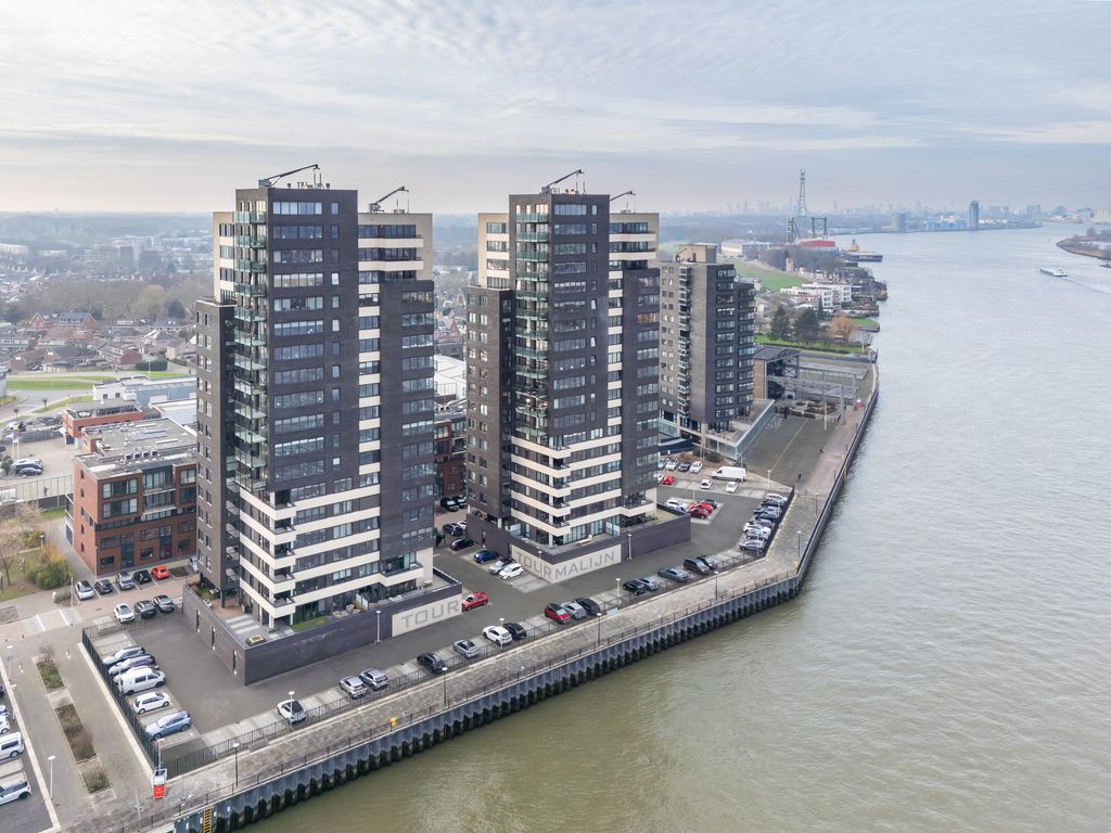 Drierivierenlaan 285, Ridderkerk