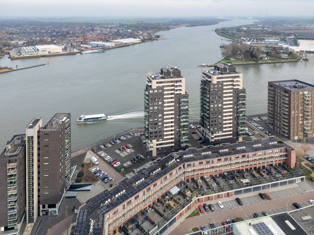 Drierivierenlaan 285, Ridderkerk