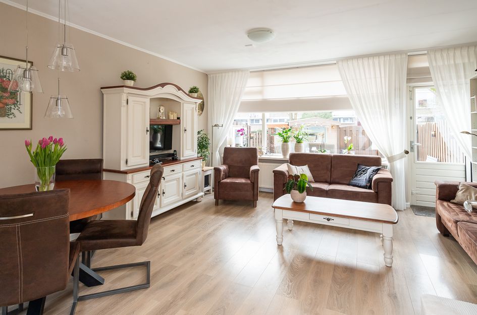 Burgemeester Crezéestraat 18