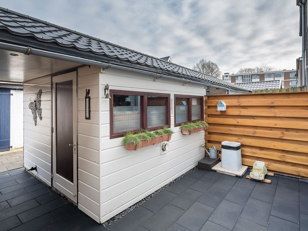 Burgemeester Crezéestraat 18, RIDDERKERK