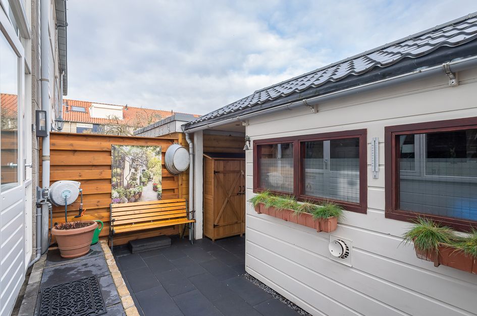 Burgemeester Crezéestraat 18