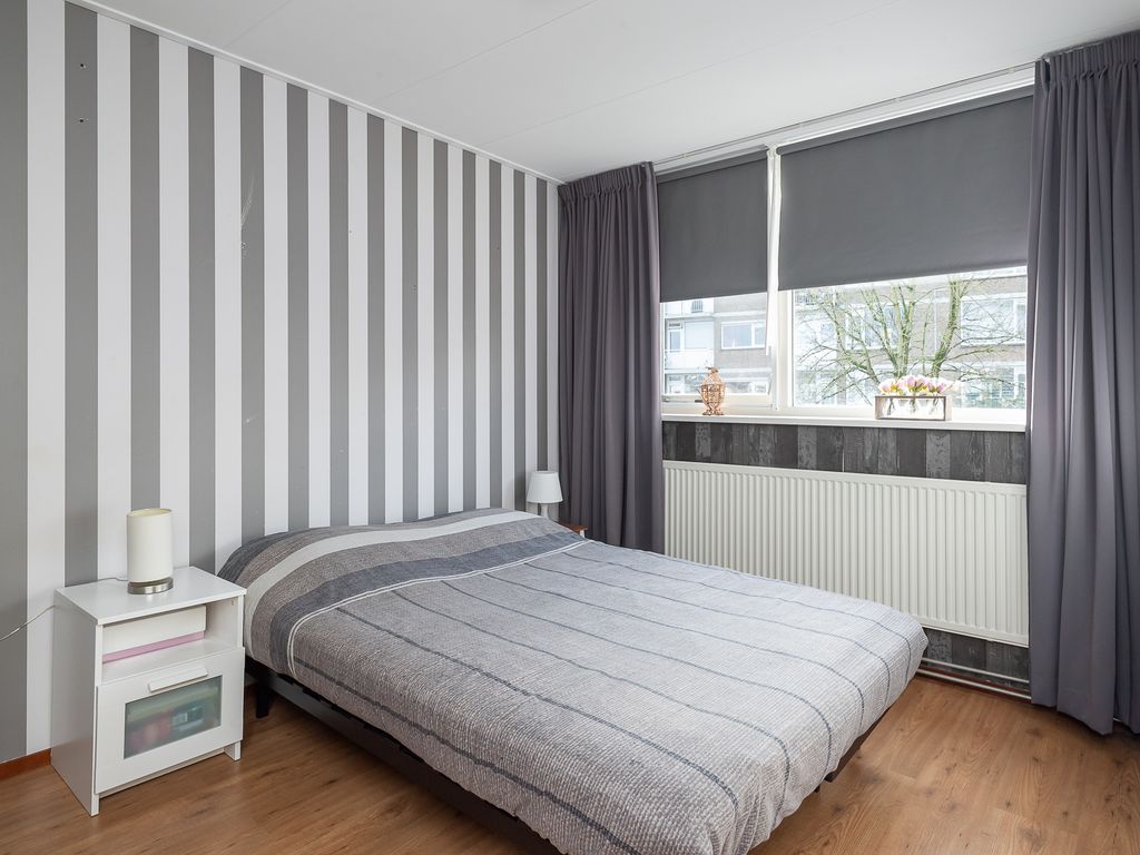 Burgemeester Crezéestraat 18, RIDDERKERK