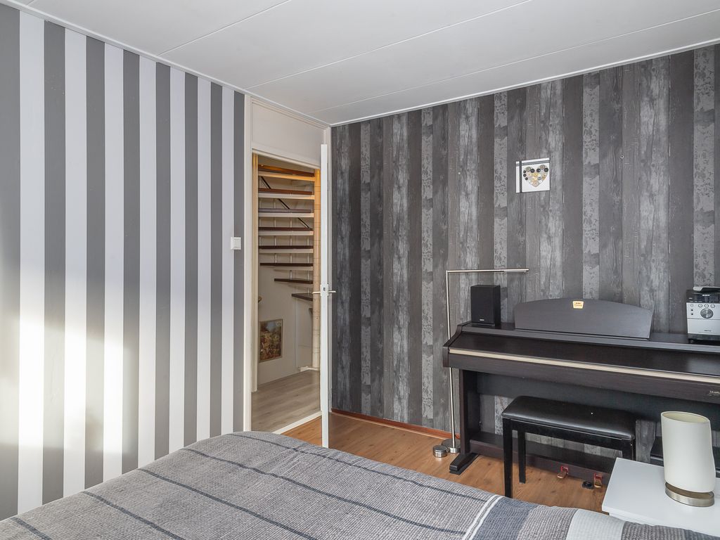 Burgemeester Crezéestraat 18, RIDDERKERK