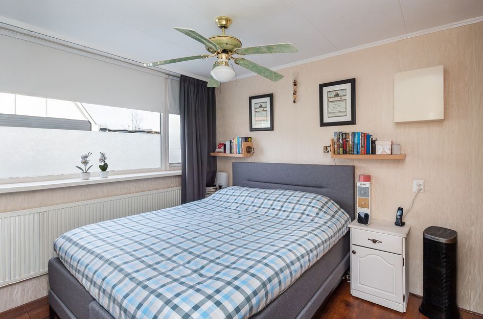 Burgemeester Crezéestraat 18