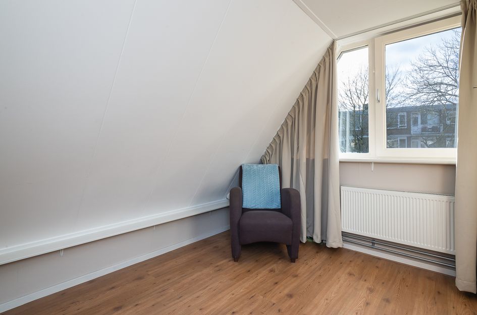 Burgemeester Crezéestraat 18