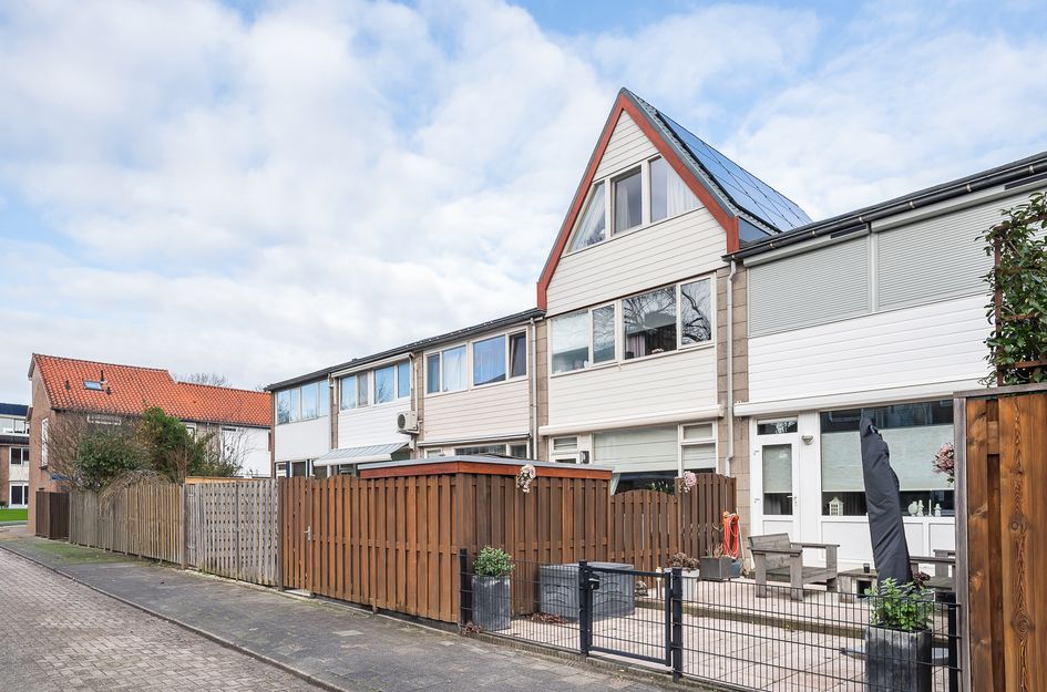 Burgemeester Crezéestraat 18