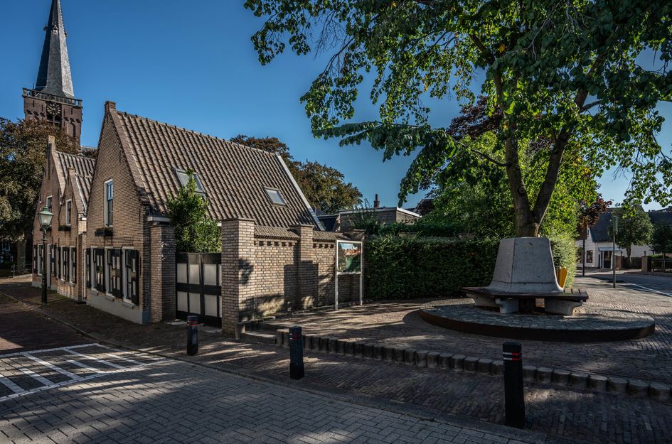 Burgemeester Crezéestraat 18