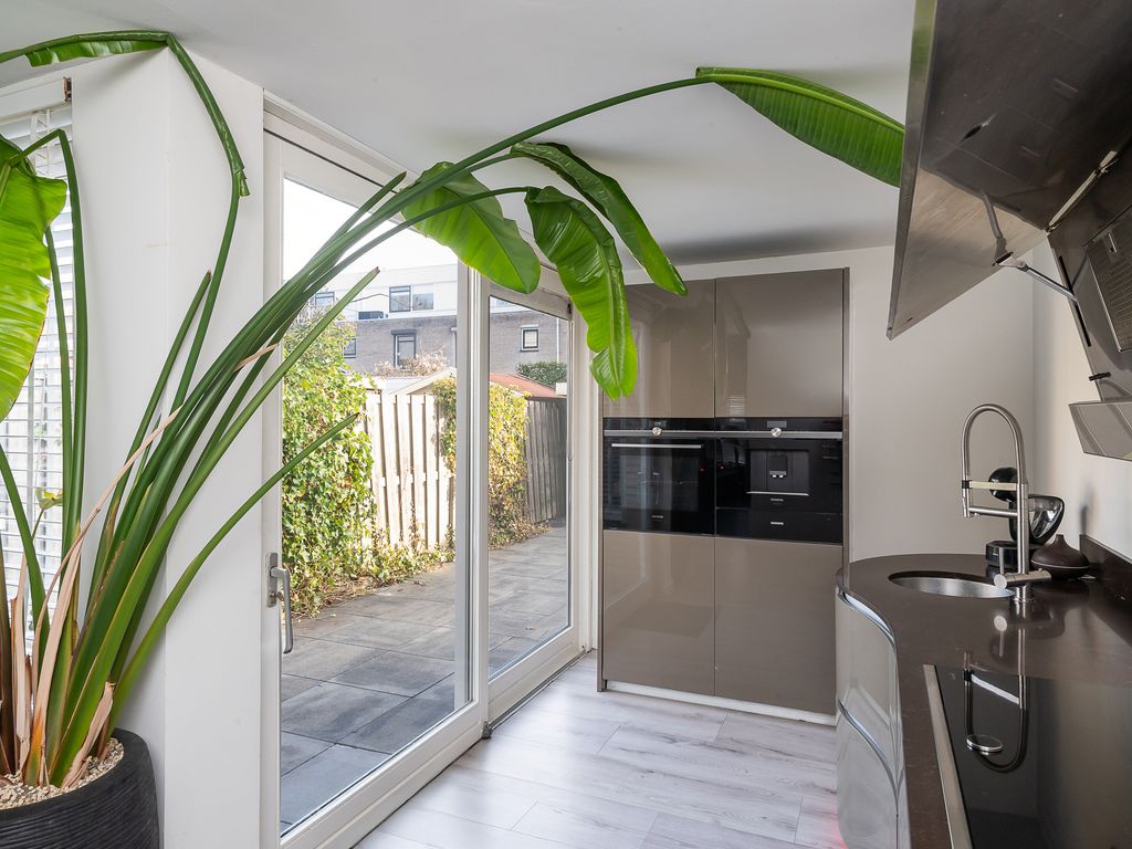 Van Leeuwenhoekstraat 101, Ridderkerk