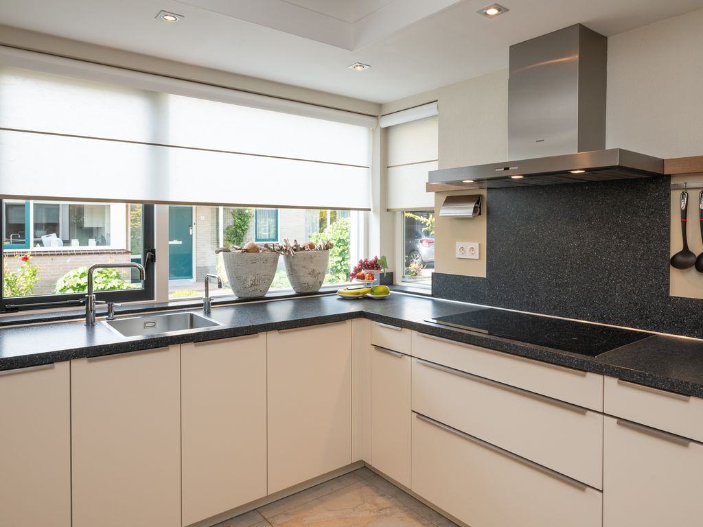 Leeghwaterstraat 10, Ridderkerk