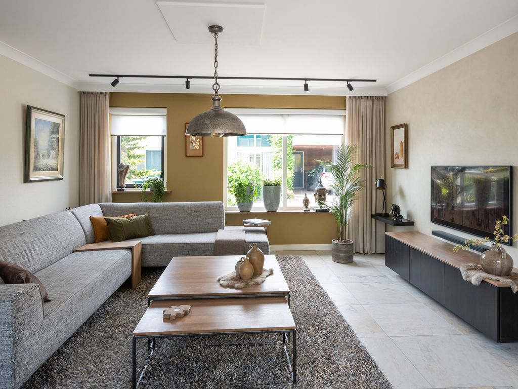 Leeghwaterstraat 10, Ridderkerk