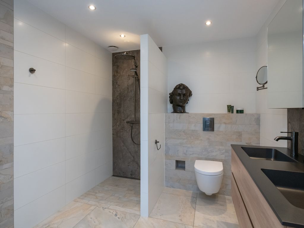 Leeghwaterstraat 10, Ridderkerk