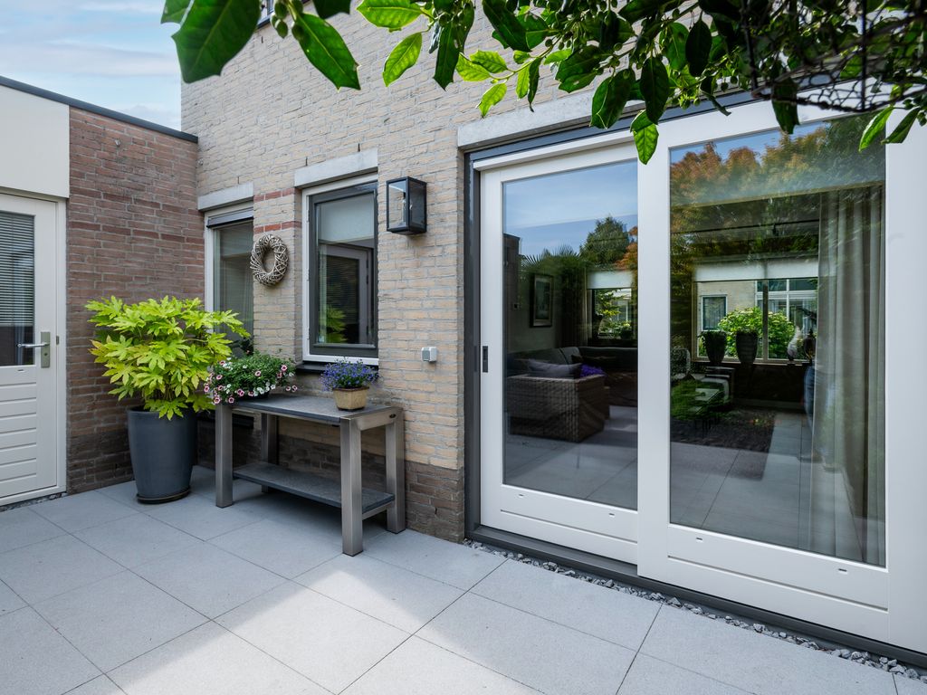 Leeghwaterstraat 10, Ridderkerk