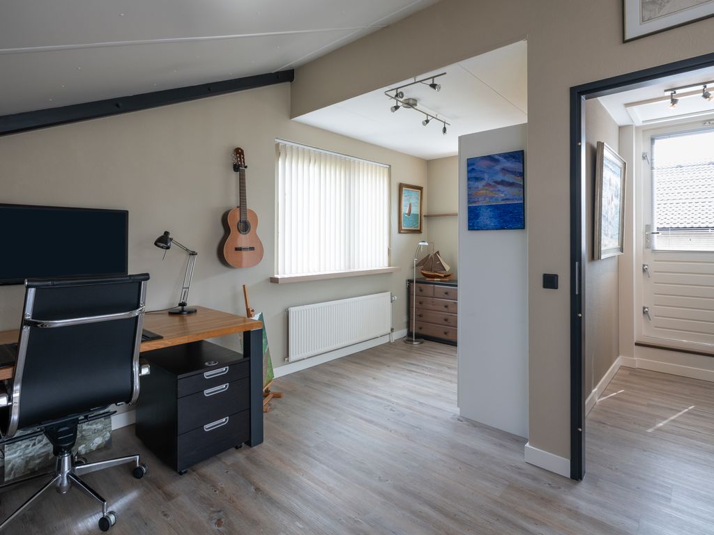 Leeghwaterstraat 10, Ridderkerk