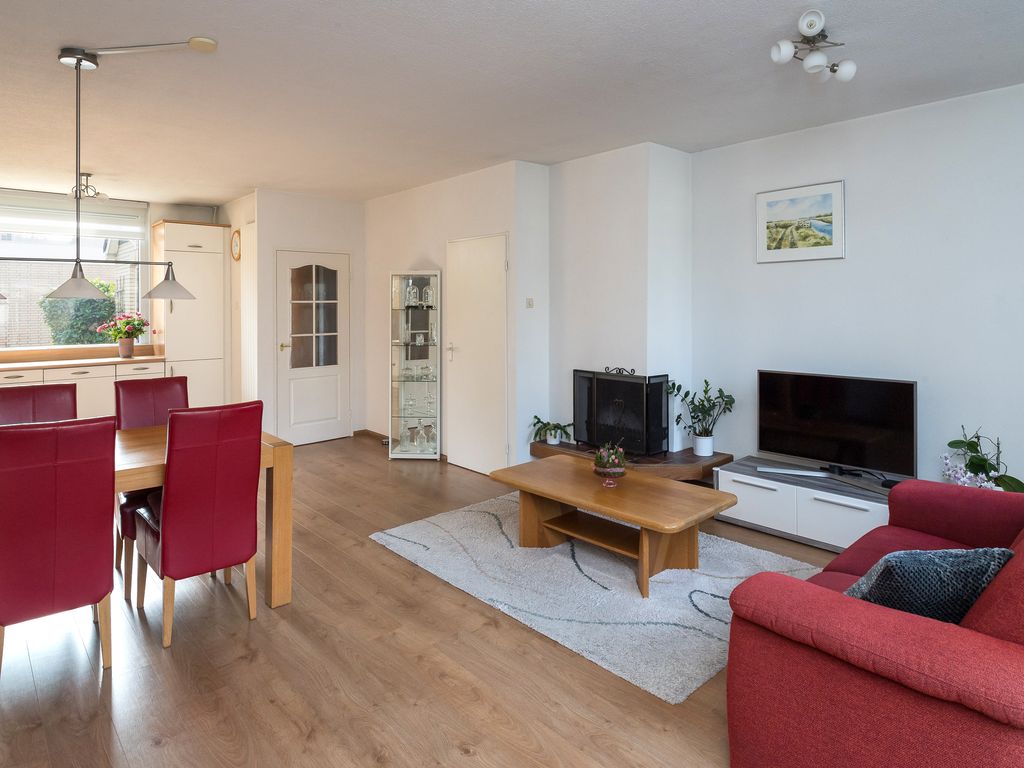 Fazant 64, Ridderkerk