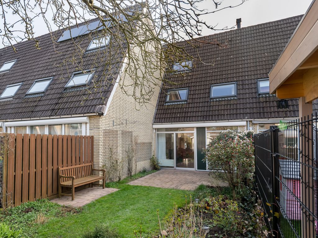 Fazant 64, Ridderkerk