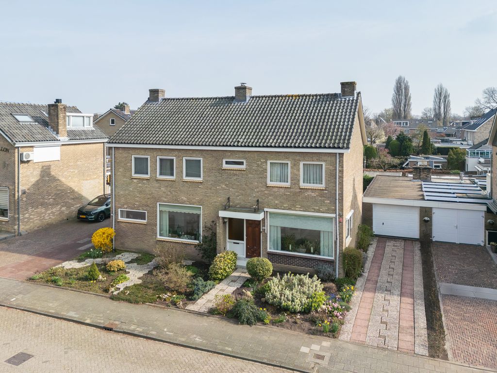 Ferdinand Bolstraat 26, Ridderkerk