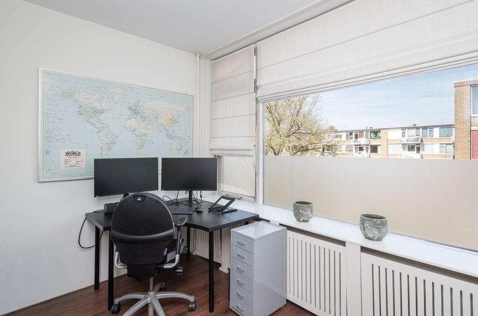 A.M. de Jongstraat 227