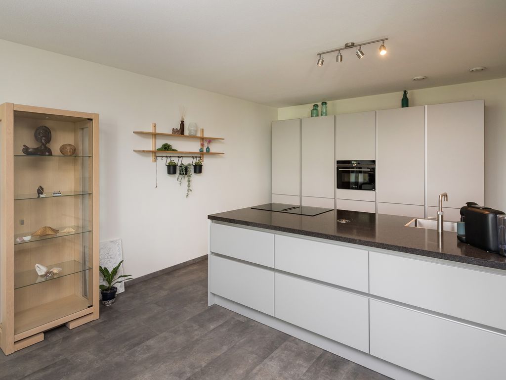 Amer 86, Barendrecht