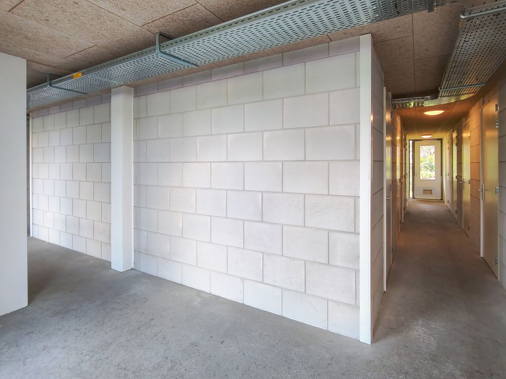 Amer 86, Barendrecht