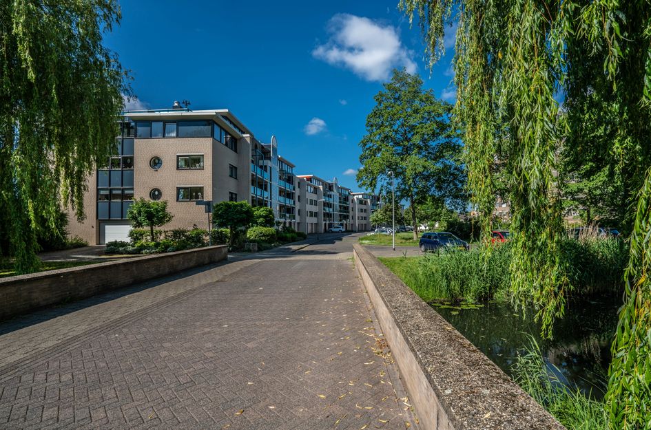 Van Leeuwenhoekstraat 64