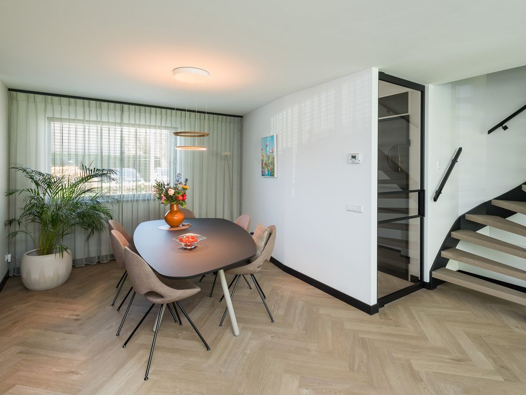 Van der Waalsstraat 40, Ridderkerk