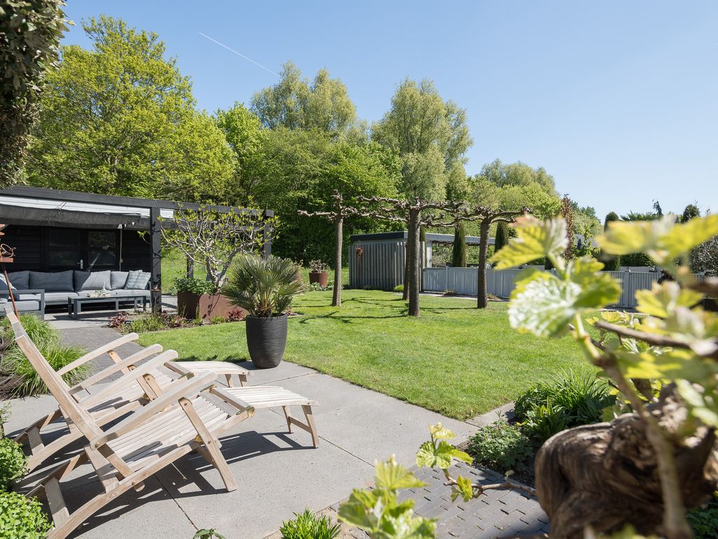 Van der Waalsstraat 40, Ridderkerk